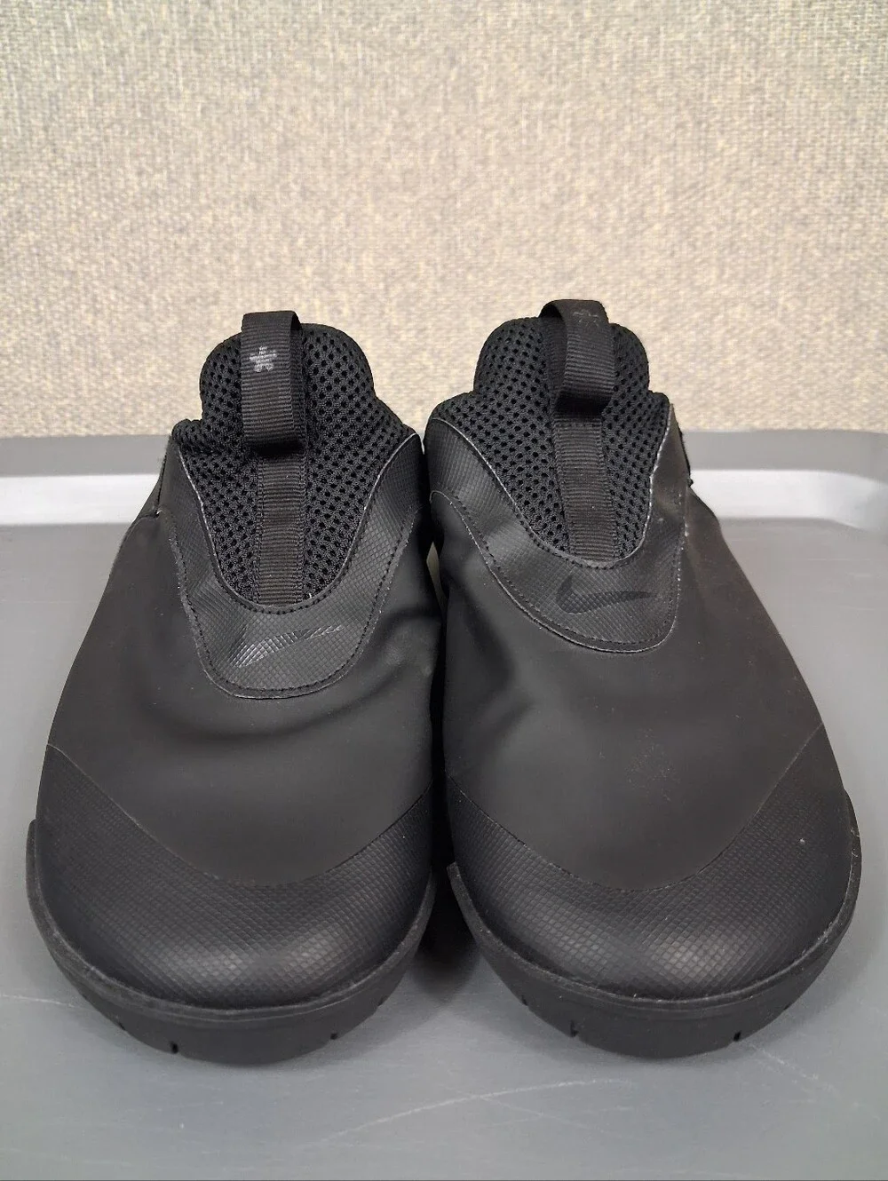 Nike Air Zoom Pulse Shoes Mens 7.5 Triple Black Nursing Medical Comfort Slip-On